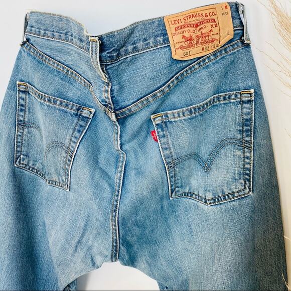 MENS LEVIS 501 33 x 34 Blue Denim Button Fly Denim Jeans Slim Skinny Straight - Picture 6 of 12